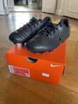 fotbollsko junior JR Legend 10 Academy FG/MG