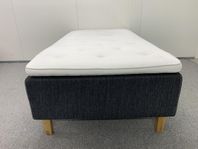 Säng 105
