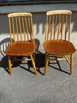Pinnstolar i teak/bok 2 st från 1950-tal