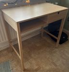 Sminkbord i bambu Nordkisa från IKEA