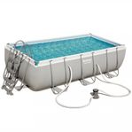 Komplett Bestway pool i bra skick med många tillbehör