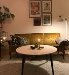 3-sits soffa i gul sammet, vackert medalongmönster