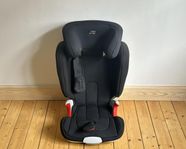 Britax Römer KIDFIX II XP 15-36kg