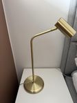 Montreal bordslampa i mässing från Mio