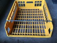 Stapelbara plastbackar