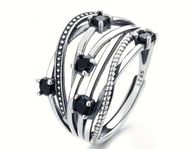 Ring i silver 925 med zirkonium, perfekt ny