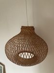 Vacker lampa från H&M Home, i nyskick 