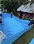 Pool-liner slumpas bort