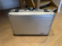 Rimowa resväska 43x63x20
