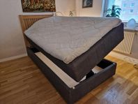 Säng 105 cm med förvaring