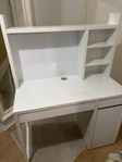 Micke ikea skriv bord med magnettavla