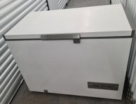 Bra frysbox Philips 307 liter 112 cm