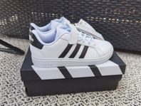 Adidas skor 35 storlek 