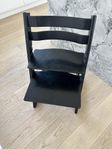 Stokke stol svart