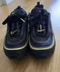 Nike Air Max 97 svarta/Metallic Gold