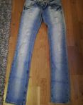 slitna jeans st 36