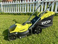 Smidig gräsklippare 33 cm från Ryobi i fint skick
