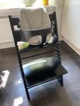 Stokke Tripp Trapp Matstol inkl. babyset, dyna och bord