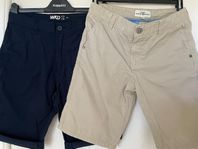Beige shorts samt blå shorts (Paket)