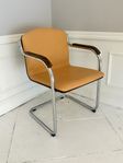 Karmstol med äkta läder - Bauhaus stil