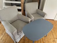 Fåtöljer och soffbord