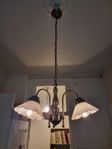 Taklampa i mässing med kupor i glas