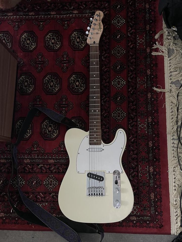 Squier Telecaster + BOSS Blue...