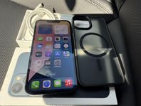 iPhone 13 i toppskick