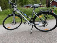 Damcykel  Trek 7300 