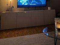 bestå TV-bänk