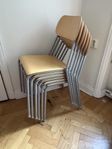 6 stapelbara stolar i trä/metall – retro/industristil