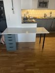 skrivbord skänkes 
