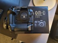 Olympus OM-D E-M1X