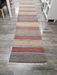 Trasmatta 315 x 72 cm grå beige röd blå lång bred matta