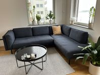 Högervänd soffa med schäslong