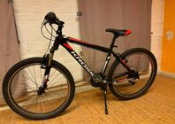 MOUNTIKEBIKE KROSS 26 Tum med växlar handbroms 