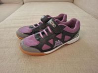 Sneakers/gympaskor i stl 34