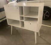 sideboard/ skänk