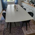 Rea matbord Hämtas söndag 8/6