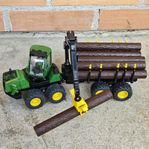 Bruder John Deere Skotare / Timmerbil / Skogsmaskin