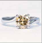 Vitguldsring med diamant 1.36 ct