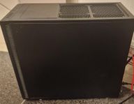 Kraftfull Spel/Serverdator med unik kylningssystem, 32GB