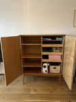 Skåp massivt trä 105,5x46x129,5