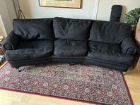 Soffa Oxford Deluxe med fotpall bortskänkes