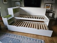 90x200 säng med undersäng.