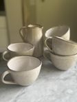 Sex kaffe/temuggar och en mjölkkanna HM