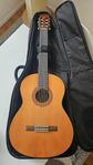 Yamaha C40 nylonsträngad gitarr