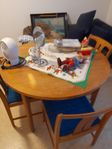 teak bord med 4 stolar