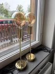 Två fönsterlampor guld