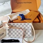 Louis Vuitton Pochette accessoires Damier Azur 